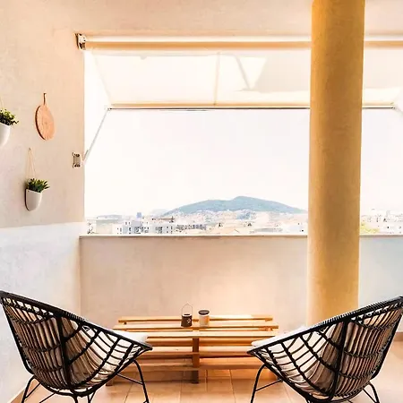 Daire Panoramic City-view With Sunset Balcony